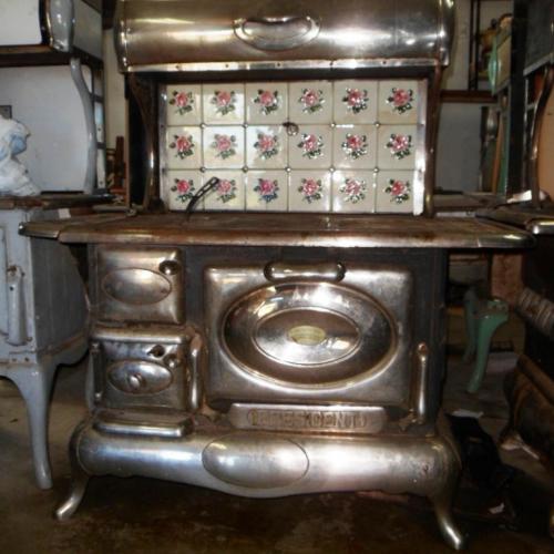 Bélanger, Président (Avant)